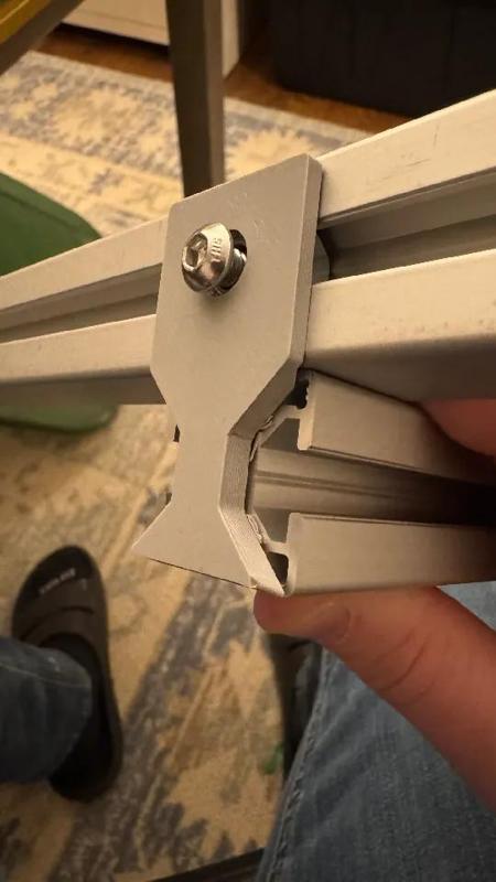 Extrusion End Cap Hanger   