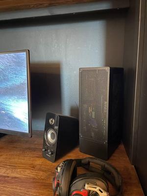 Louqe Ghost S1 Stand