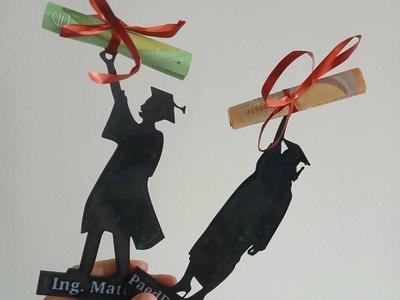 Graduation figurine with text - stylish money gift