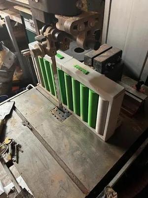 Bandsaw Veneer Roller the Veneer Dominator   