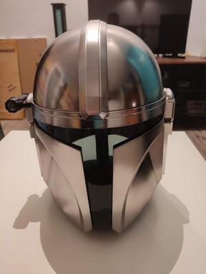 Mandalorian Helmet Display Stand - Beskar Bag Symbol Edition