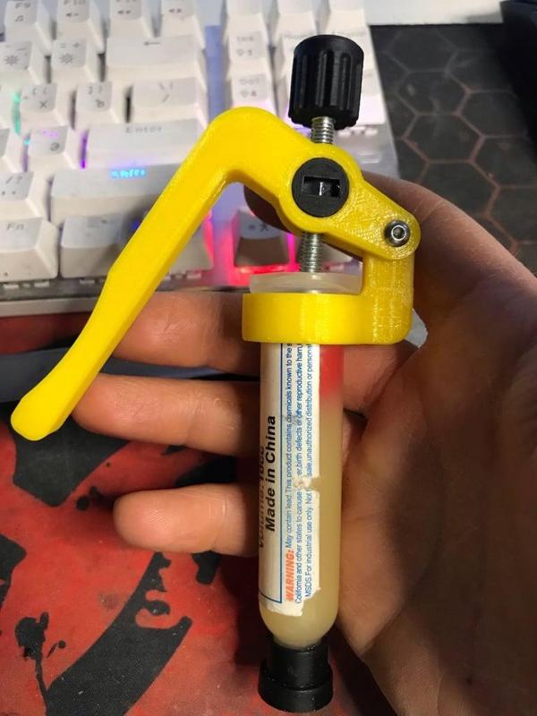 Solder Paste Dispenser