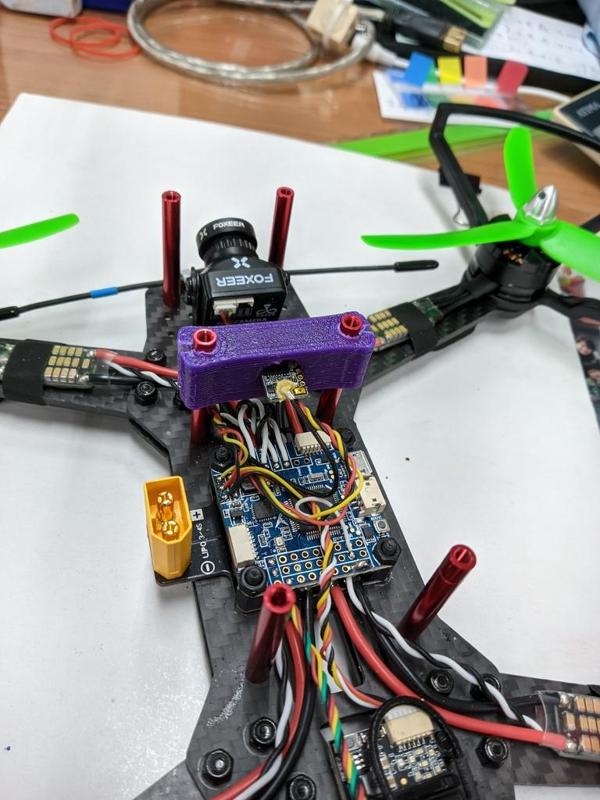 FrSky R9 mini mount for QAV250