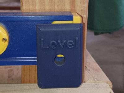 Workbench Level Hanger