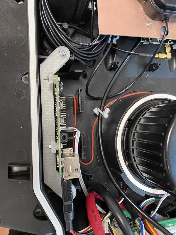 Yardforce 500 Classic - Raspi 4 Mount