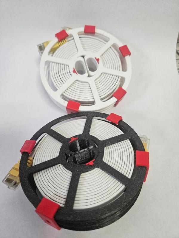 Kleine Kabelrolle für W - LAN - Ethernet - Kabel, zum aufrollen   