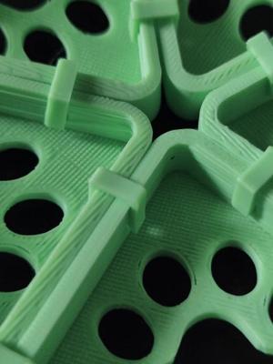 Clips for the Geodesic Dome Cat House