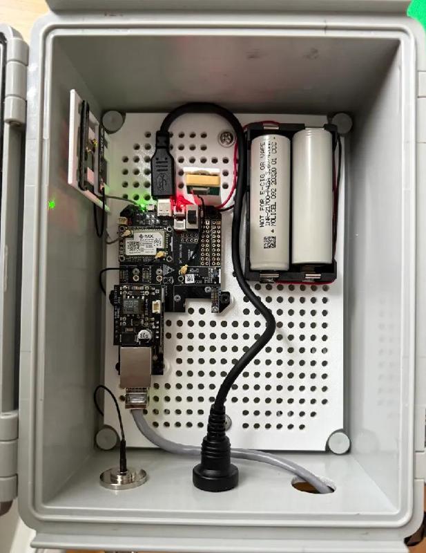 Meshtastic RAK19001 Base Board - RAK13800 Ethernet Module - RAK19018 PoE module Base Plate - Gratury Junction Box, IP67 Waterproof Plastic Enclosure 220×170×110mm (8.6"×6.7"×4.3")   