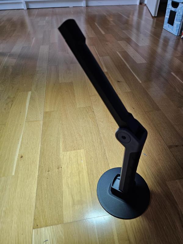 Ständer faltbare LED Arbeitsleuchte plugtron Norma