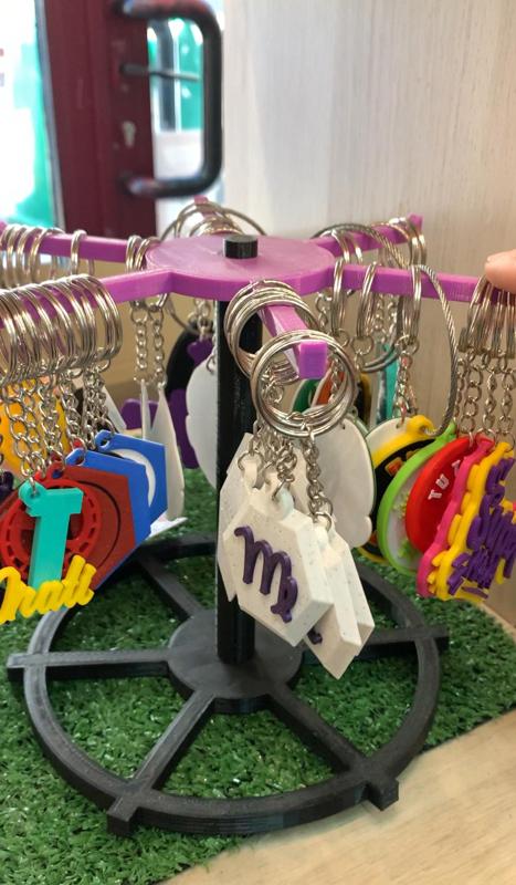 SUPPORT STAND KEYCHAIN