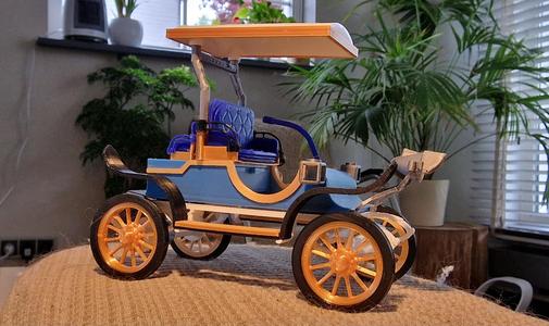 The Pope C/60 V year 1907 Electric car Designer Ed van der Heijden.