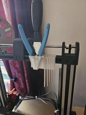 Tool holder