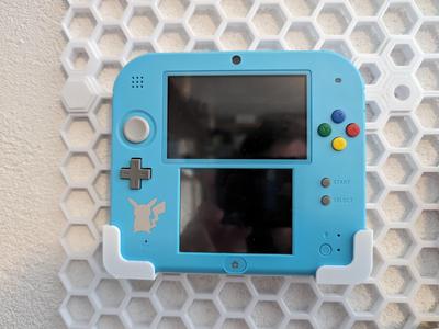 Nintendo 2DS holder for Honeycomb Storage Wall