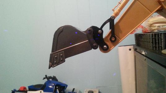 Huina 1550 Quick Coupler (Kind Of)