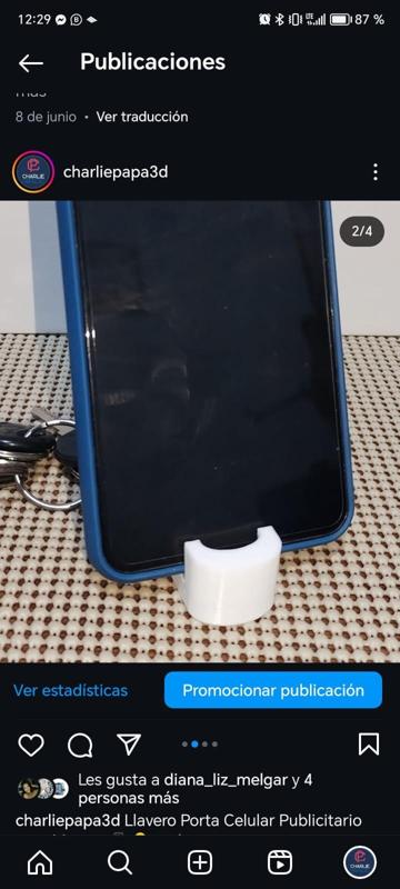 Llavero Porta Celular