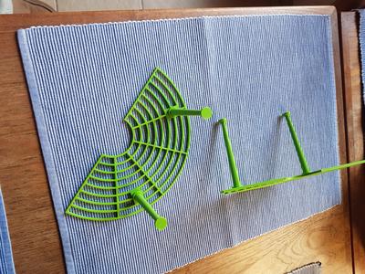 Strawberry plant support with separate pins