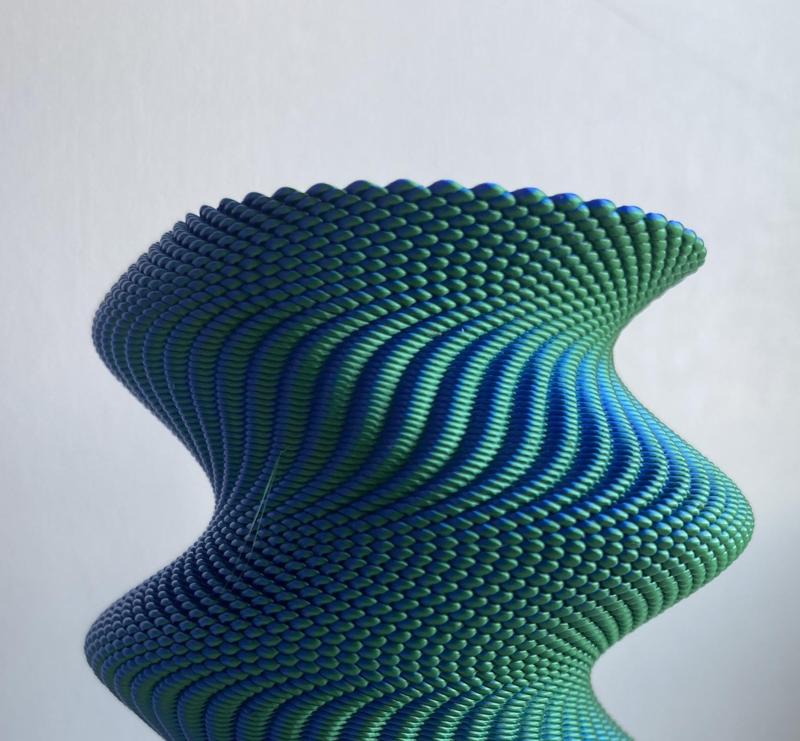 Modern vase - Wavy - Textured