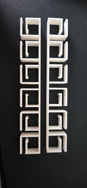 Kabel Halter / Cable Management