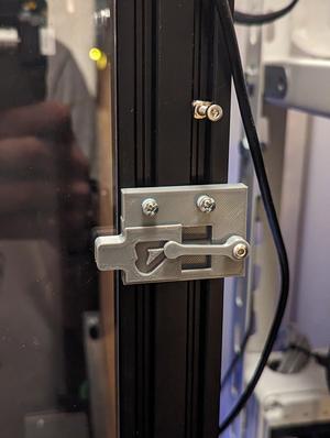 Latch mechanism V2 2040 mount