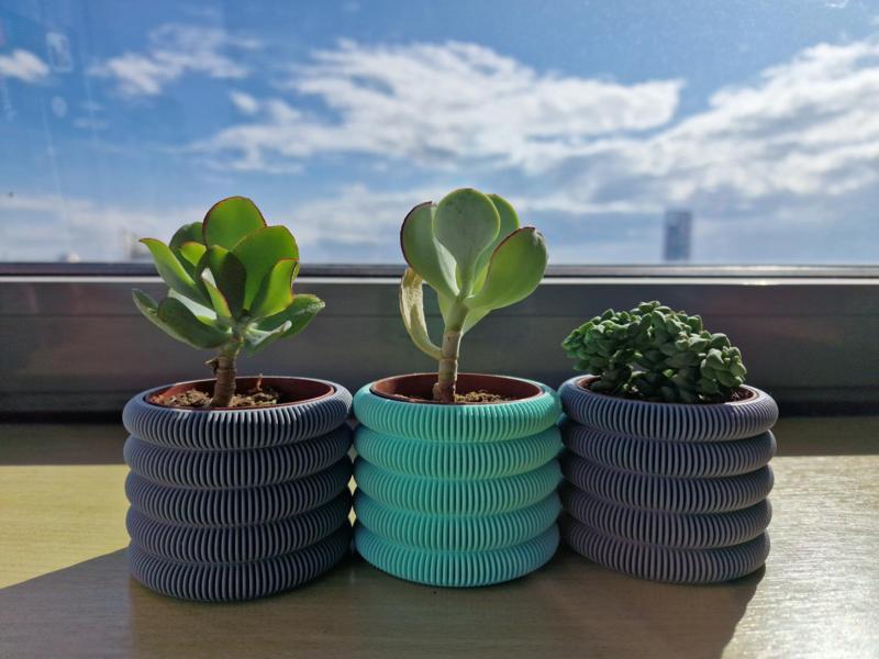 Cute cloud shape plant pot