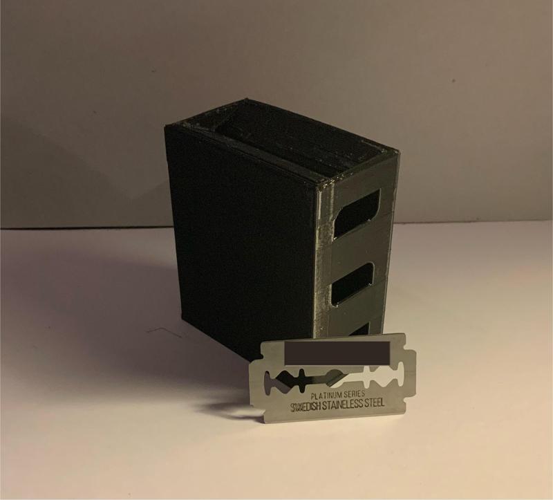 Razor blade disposal box