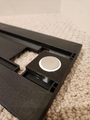 Pelican 1535 AirTag Mount