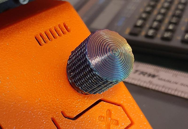 customizable potentiometer knob, domed top, 6mm ID, printer knob