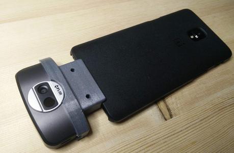 FLIR One Micro-USB to USB Type-C Phone Mount