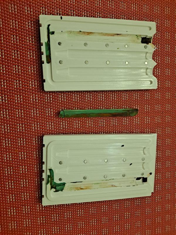 Crayola Crayon Mold with Magnets