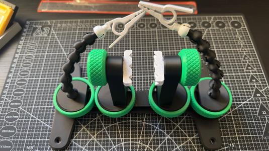 Helping Hands for Adjustable PCB Holder