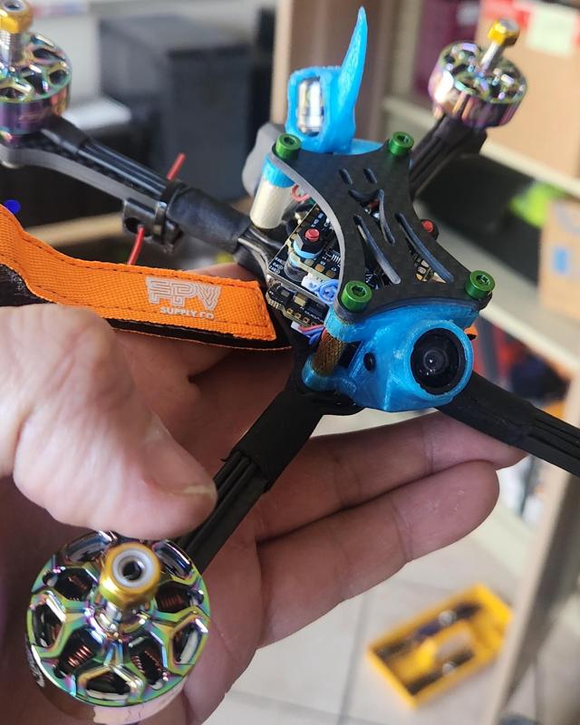 Kronos FPV Race Drone - micro antenna fin