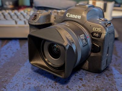 16mm Canon RF twist on Lens Hood