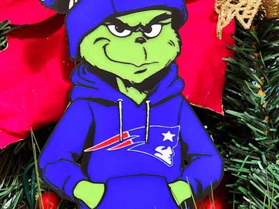 Grinch Patriots Ornament 