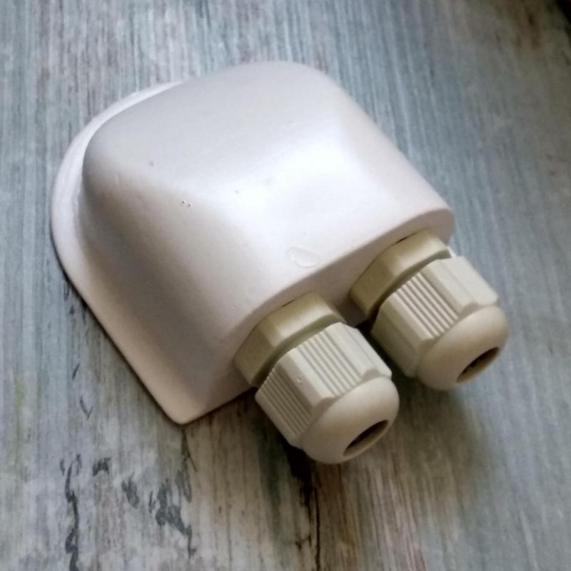 Multi-port solar cable connector Weatherproof Solar roof cable entry