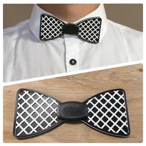 Bow tie  + switching on (clip)