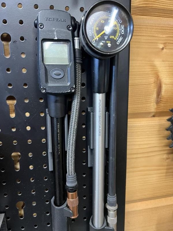 Topeak Shock Pump Mount for Pegboard/Lochwand 45mm (German/EU Style)