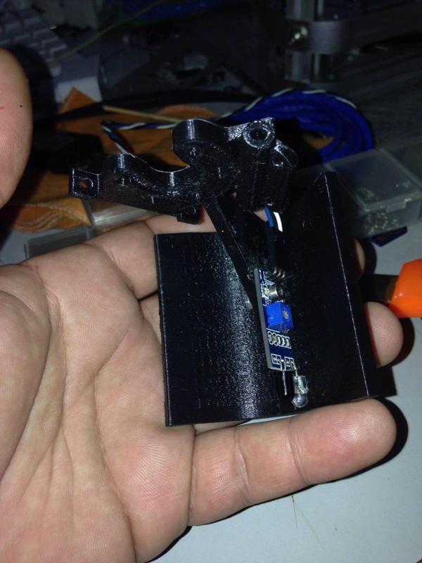 Universal Kossel / Delta / Rostock Effector lock and cover for hotend