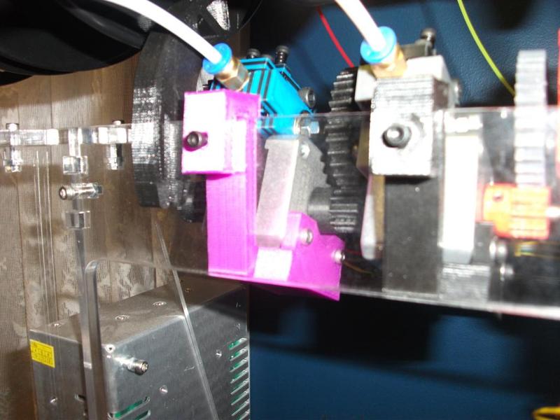 Compact Bowden Extruder Driver Holder