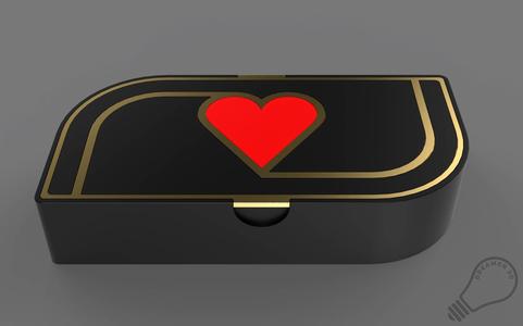 Jewelry box with golden borders and enchanted heart