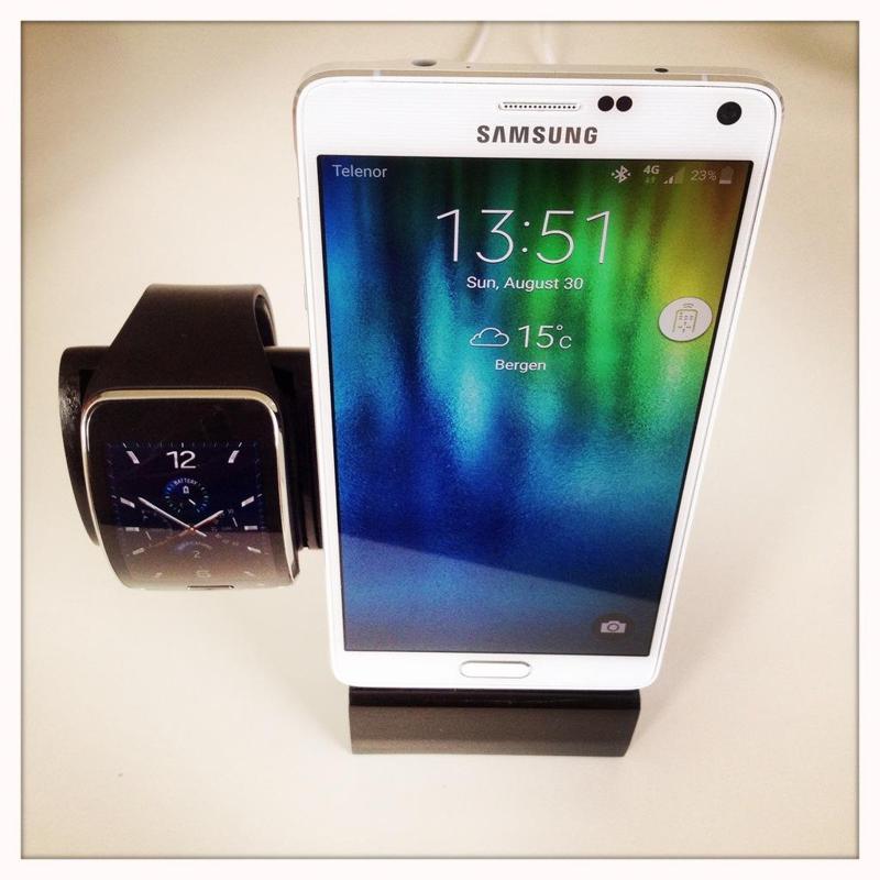 SAMSUNG CHARGING STATION