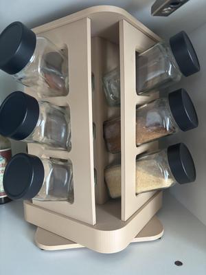 Rotatable organizer for rectangular seasoning jar / spice jar