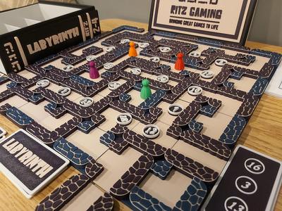 LABYRINTH BOARD GAME - Bookcase Edition