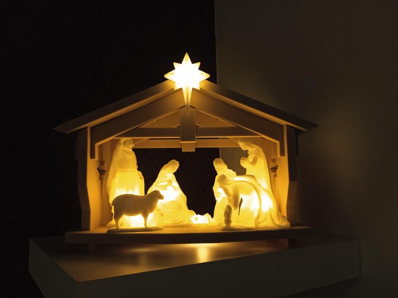 Shining nativity scene