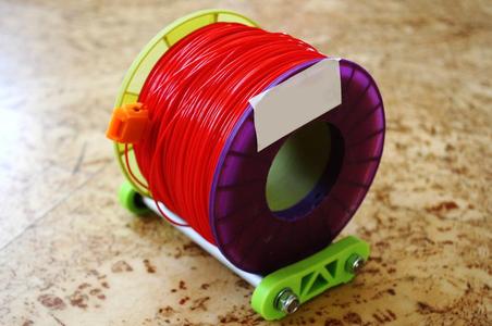 Ball bearing spool holder