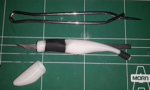 Ergonomic Leather Knife