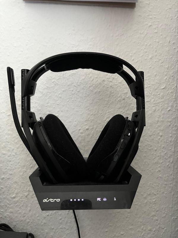 Astro A50 headset wall mount