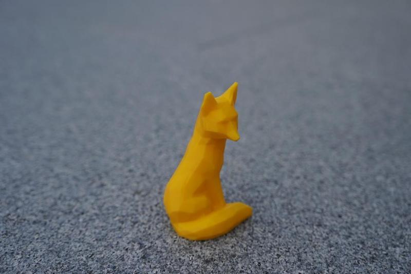 Low Poly Sitting Fox