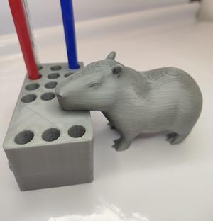 Lapicero Carpincho / Capybara Pen Holder