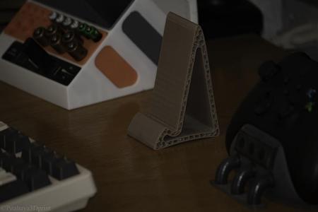 Minimalist StandPhone