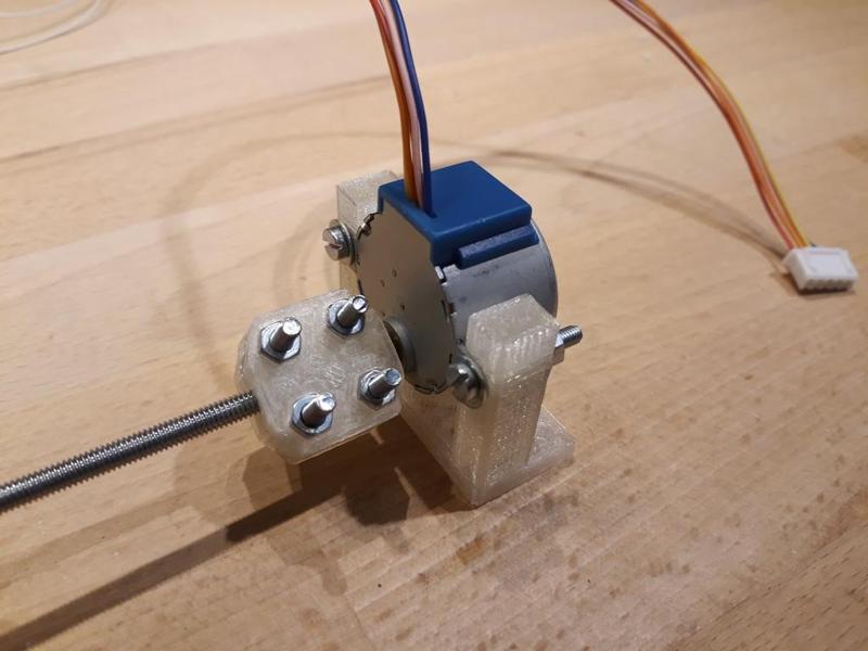 Customizyble mount for stepper 28BYJ-48